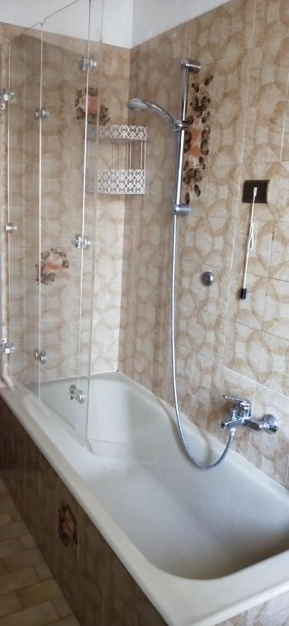Da Terry Bed & Breakfast Vergiate Ngoại thất bức ảnh